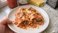 Cannelloni furbi z plátů na lasagne: šťavnaté ruličky s mletým masem