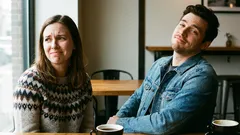 Kdy se kompliment stává urážkou: fráze, které muži a ženy vnímají diametrálně odlišně