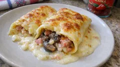 Cannelloni s houbami a šunkou: krémové zapečené těstoviny v bešamelu