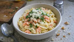 Krémové tagliatelle s uzeným lososem a smetanou – večeře hotová za chvíli