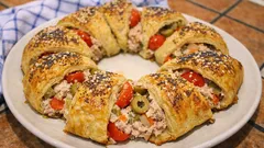 Listový věnec s tuňákem a giardinierou: křupavé pohoštění za 25 minut