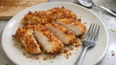 Křupavá kuřecí prsa z trouby: jogurtová marináda místo vajec