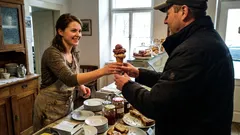 Životní historka: Kluk držel v dlani jedinou minci. Pak jeho máma pronesla tu větu