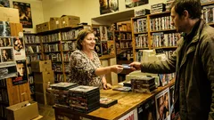 Historka: Ve videopůjčovně se strhla hádka kvůli pár korunám a pak přišel on